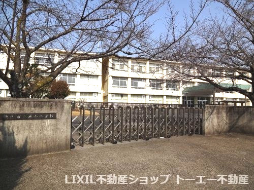 萩山小学校
