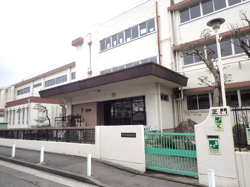 川崎市立臨港中学校