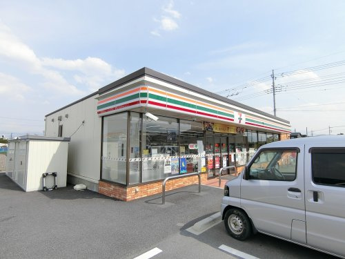 セブンイレブン若草加賀美店