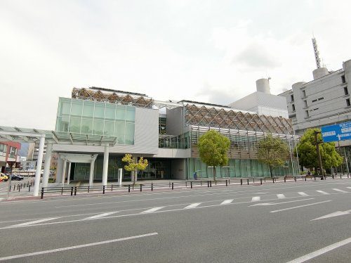 県立図書館
