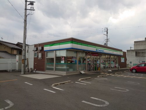 ファミリーマート　御着橋店