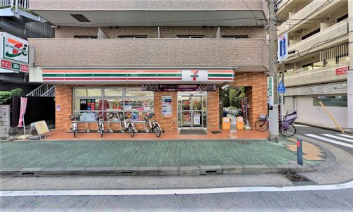 セブン-イレブン 横浜鶴見大学前店