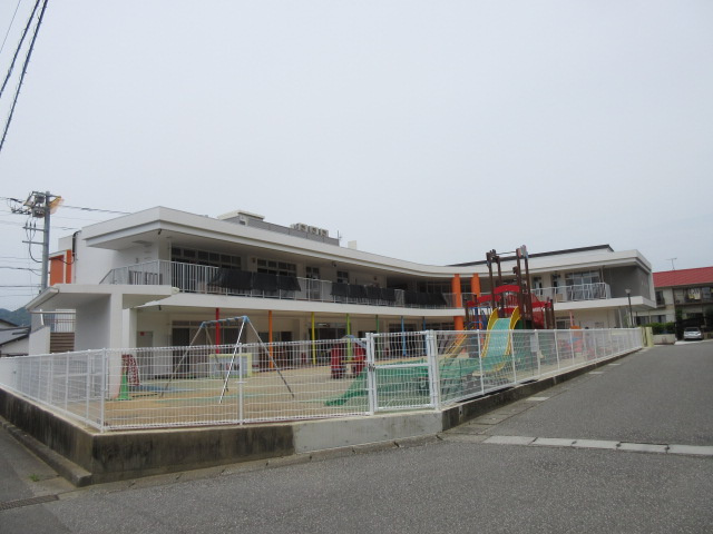 横内小学校
