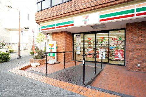 セブンイレブン 川口駅西口店