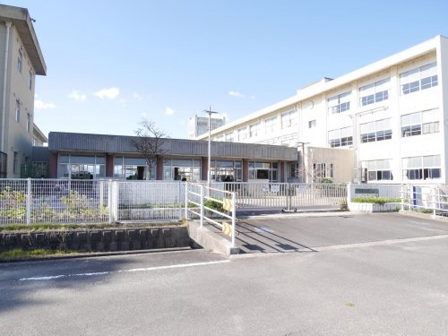 下野小学校