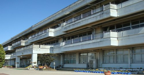 守谷市立郷州小学校