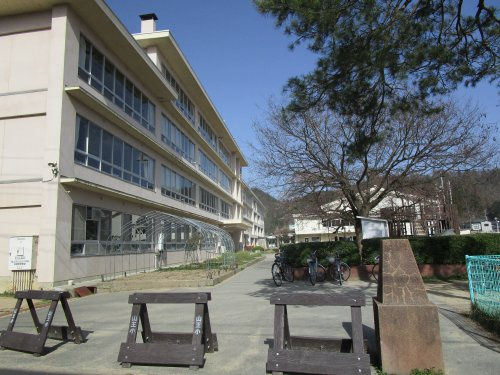 高山市立山王小学校