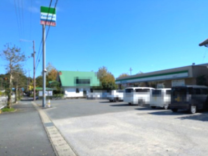 ファミリーマート 高知蒔絵台店