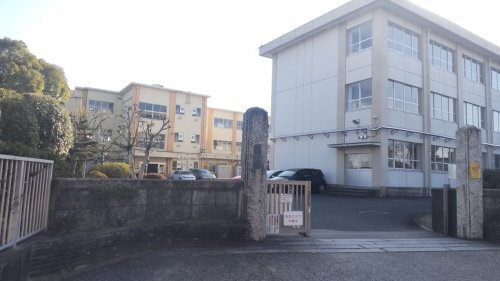 四日市市立三重小学校