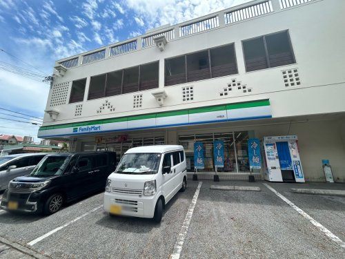 沖縄ファミリーマート 仲間店