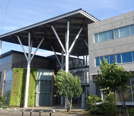 柏市立柏の葉中学校