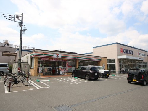 セブン-イレブン 八王子万町店