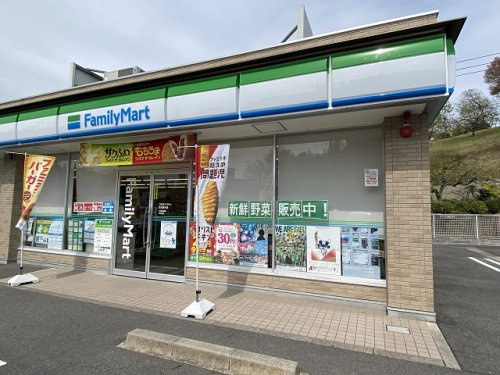 ファミリーマート 可児菅刈店