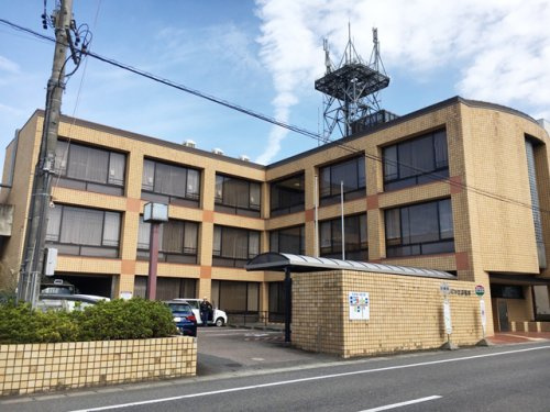 可児市立図書館