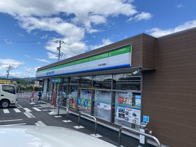 ファミリーマート 中津川駒場店