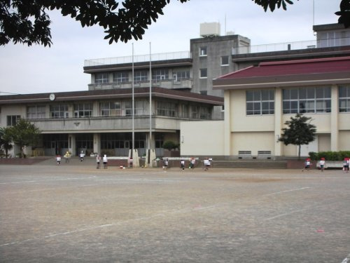 座間市立旭小学校