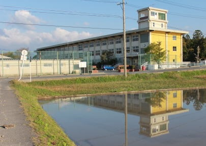 四日市市立保々中学校