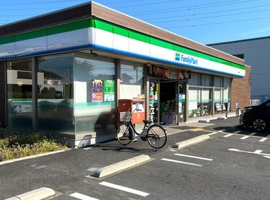 ファミリーマート 八潮鶴ヶ曽根店