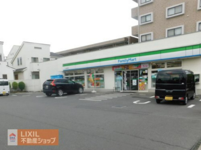 ファミリーマート 日野神明店
