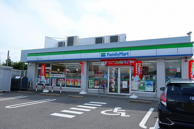 ファミリーマート 土岐インター店