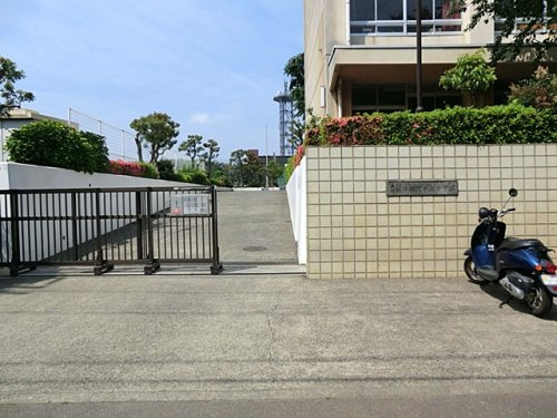 藤沢市立滝の沢中学校