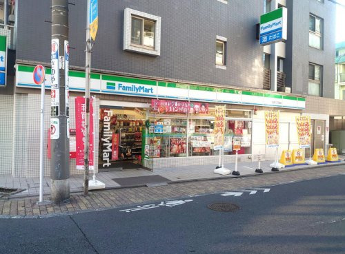 ファミリーマート 綾瀬二丁目店