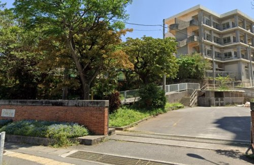 浦添市立港川中学校