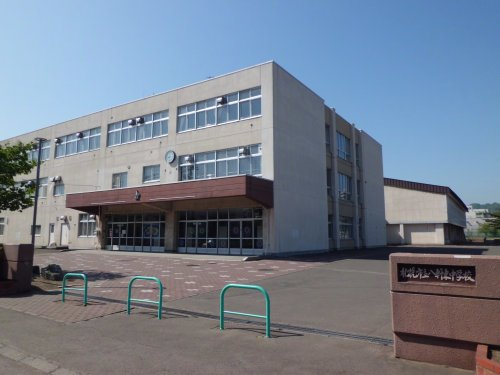 札幌市立八軒小学校