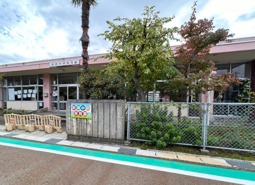 新湊中部保育園