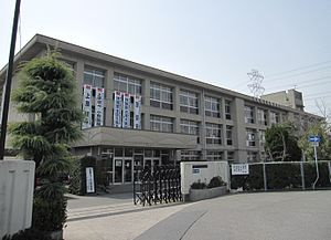 松陽中学校