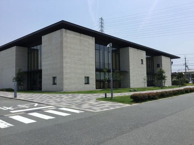 高砂市立図書館