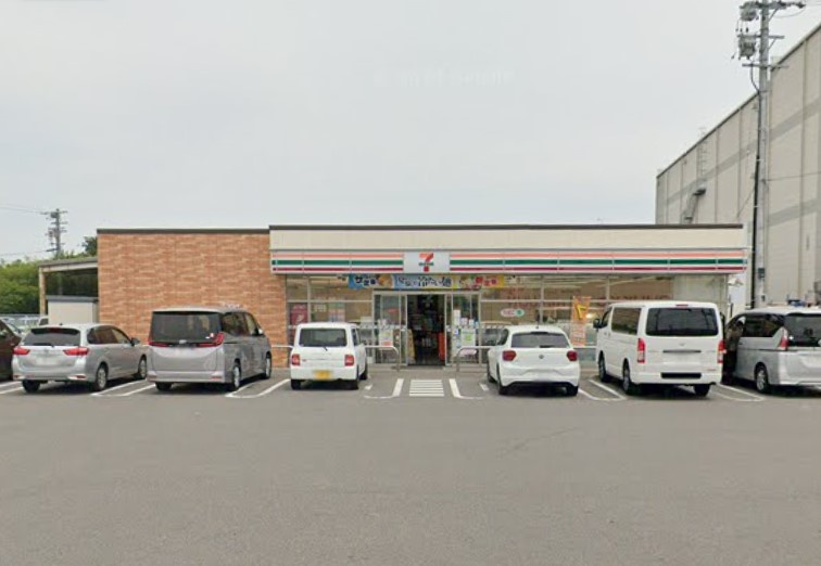 セブンイレブン 北名古屋山之腰店