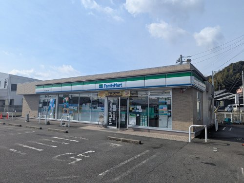 ファミリーマート下恵土南店