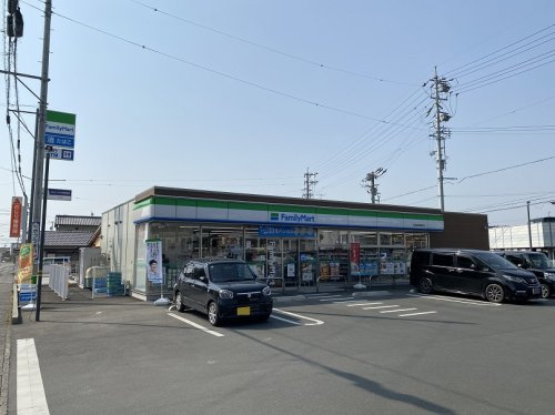 ファミリーマート 天竜西鹿島駅前店
